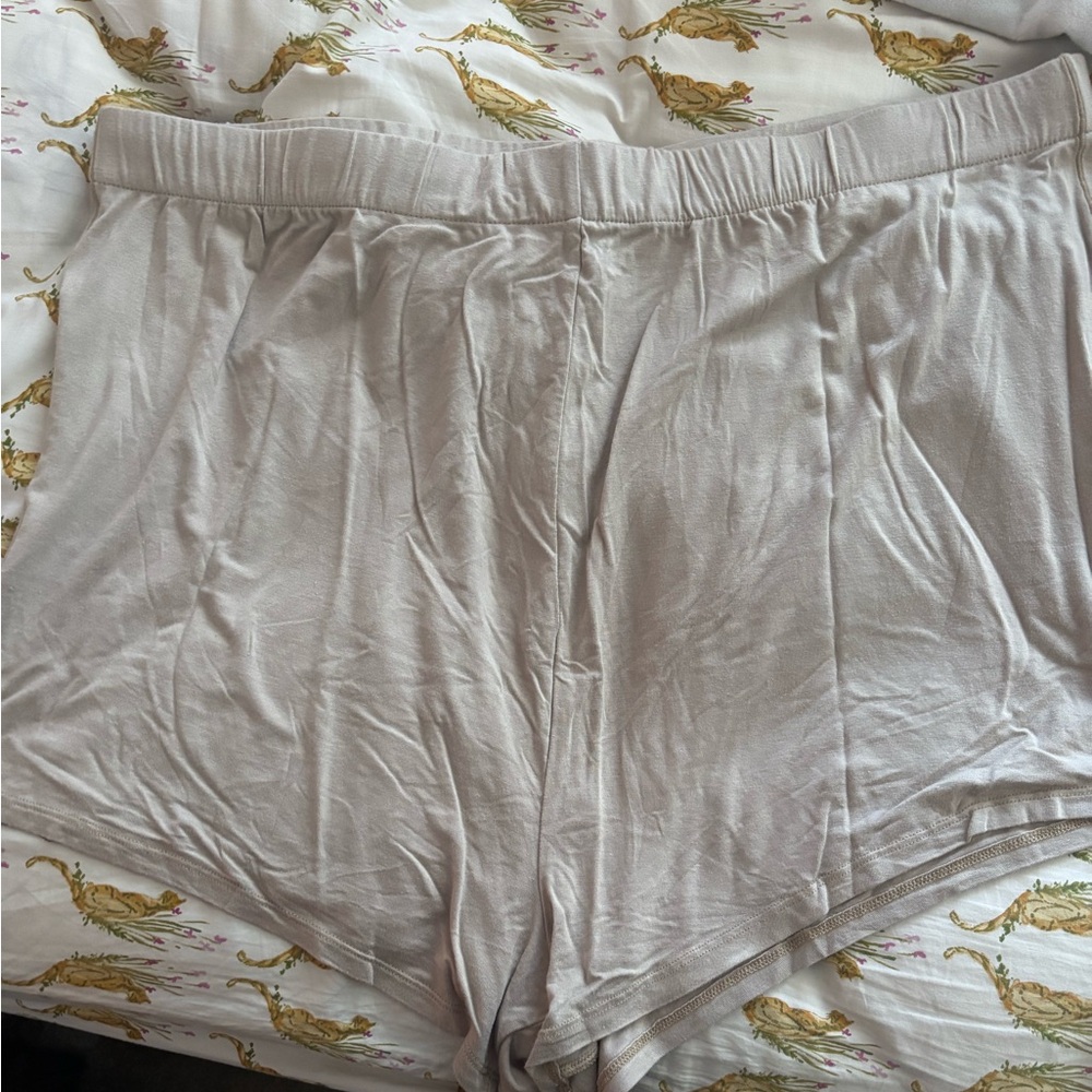 SKIMS SHORTS